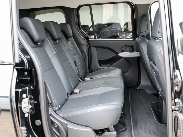 MERCEDES-BENZ EQT 200 Progressive,Navi,LED,Rückfahrkamera - Transport persoane, Autoutilitară electrică: Foto 2 MERCEDES-BENZ EQT 200 Progressive,Navi,LED,Rückfahrkamera - Transport persoane, Autoutilitară electrică: Foto 2