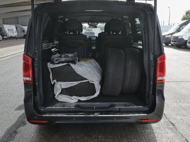 MERCEDES-BENZ EQV 300 Avantgarde,Extralang,6Sitze,2xKlima,LED... - Microbuz, Autobuz electric: Foto 2 MERCEDES-BENZ EQV 300 Avantgarde,Extralang,6Sitze,2xKlima,LED... - Microbuz, Autobuz electric: Foto 2