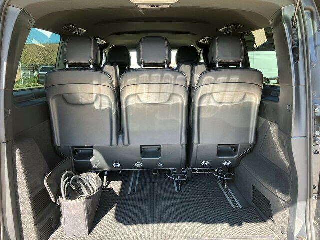 MERCEDES-BENZ EQV 300 Avantgarde Line,lang,7Sitze,Distronic - Microbuz, Autobuz electric: Foto 2 MERCEDES-BENZ EQV 300 Avantgarde Line,lang,7Sitze,Distronic - Microbuz, Autobuz electric: Foto 2