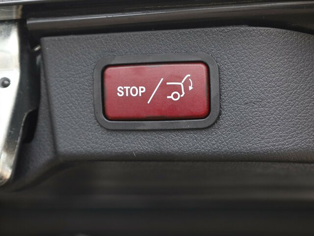 MERCEDES-BENZ EQV 300 ang,8Sitzer,2xSchiebetür,360°Kamera... - Microbuz, Autobuz electric: Foto 3 MERCEDES-BENZ EQV 300 ang,8Sitzer,2xSchiebetür,360°Kamera... - Microbuz, Autobuz electric: Foto 3