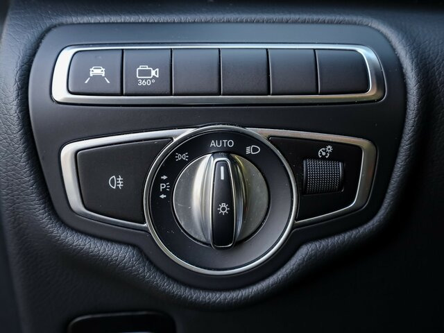 Leasing de MERCEDES-BENZ EQV 300 lang,7Sitze,Schiebetür elektrisch,LED... MERCEDES-BENZ EQV 300 lang,7Sitze,Schiebetür elektrisch,LED...: Foto 11