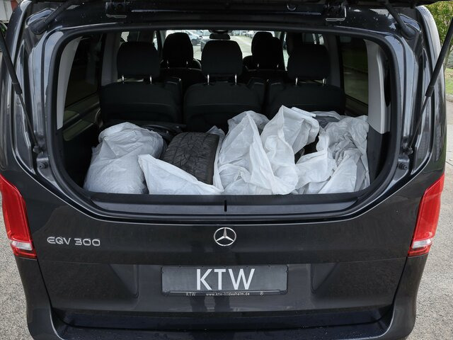 Leasing de MERCEDES-BENZ EQV 300 lang,7Sitze,Schiebetür elektrisch,LED... MERCEDES-BENZ EQV 300 lang,7Sitze,Schiebetür elektrisch,LED...: Foto 27