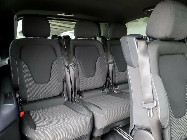 MERCEDES-BENZ EQV 300 lang,8Sitzer,2xSchiebetür,360°Kamera... - Transport persoane, Autoutilitară electrică: Foto 4 MERCEDES-BENZ EQV 300 lang,8Sitzer,2xSchiebetür,360°Kamera... - Transport persoane, Autoutilitară electrică: Foto 4