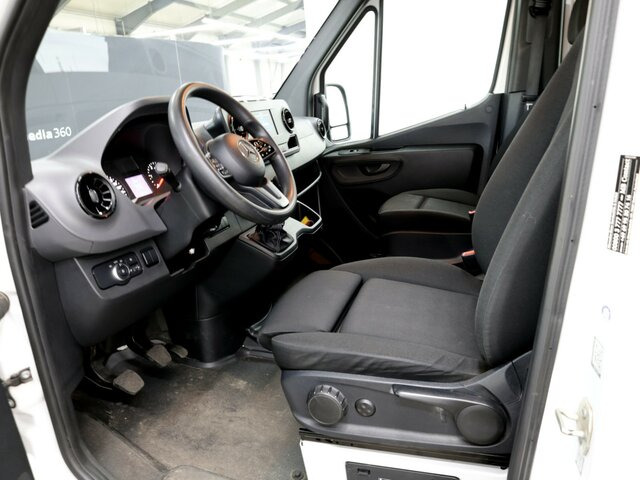 MERCEDES-BENZ Sprinter 314 CDI DOKA,Allrad,Standheizung - Autoutilitară cu prelată, Autoutilitară cabină dublă: Foto 2 MERCEDES-BENZ Sprinter 314 CDI DOKA,Allrad,Standheizung - Autoutilitară cu prelată, Autoutilitară cabină dublă: Foto 2