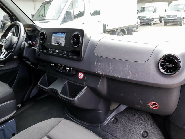 MERCEDES-BENZ Sprinter 315 CDI Kasten,3924mm,Automatik,LED... - Dubă: Foto 4 MERCEDES-BENZ Sprinter 315 CDI Kasten,3924mm,Automatik,LED... - Dubă: Foto 4