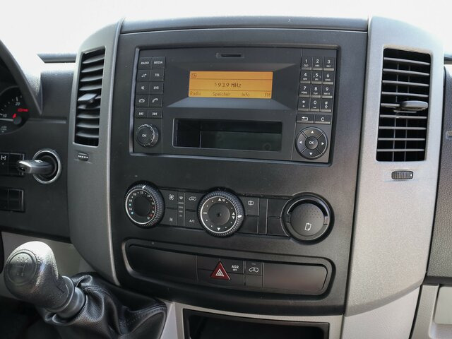 MERCEDES-BENZ Sprinter 316CDI DOKA,Allrad,Klima,Standhzg.... - Autoutilitară cu platformă, Autoutilitară cabină dublă: Foto 5 MERCEDES-BENZ Sprinter 316CDI DOKA,Allrad,Klima,Standhzg.... - Autoutilitară cu platformă, Autoutilitară cabină dublă: Foto 5