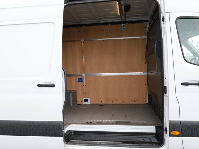 MERCEDES-BENZ Sprinter 317 CDI Kasten,L2H2,MBUX,Kamera - Dubă: Foto 2 MERCEDES-BENZ Sprinter 317 CDI Kasten,L2H2,MBUX,Kamera - Dubă: Foto 2