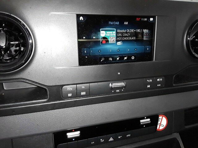MERCEDES-BENZ Sprinter 317 CDI Kasten,L2H2,MBUX,Kamera - Dubă: Foto 4 MERCEDES-BENZ Sprinter 317 CDI Kasten,L2H2,MBUX,Kamera - Dubă: Foto 4