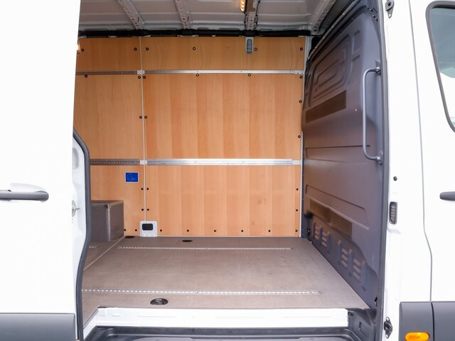 MERCEDES-BENZ Sprinter 317 CDI Kasten,L2H2,MBUX,Kamera - Dubă: Foto 2 MERCEDES-BENZ Sprinter 317 CDI Kasten,L2H2,MBUX,Kamera - Dubă: Foto 2