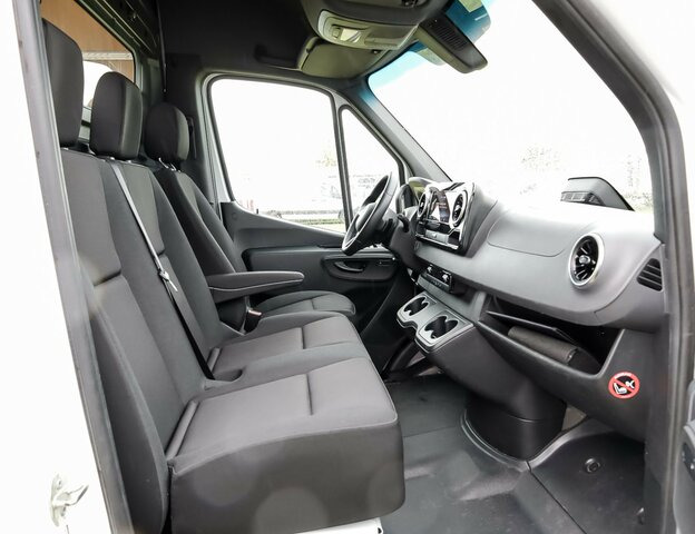 MERCEDES-BENZ Sprinter 317 Maxi,9GTronic,MBUX,Kamera... - Dubă: Foto 3 MERCEDES-BENZ Sprinter 317 Maxi,9GTronic,MBUX,Kamera... - Dubă: Foto 3