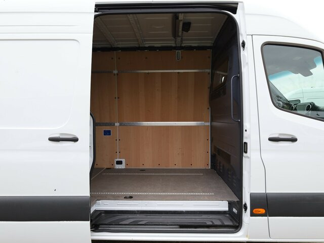 MERCEDES-BENZ Sprinter 317 Maxi,9GTronic,MBUX,Kamera... - Dubă: Foto 2 MERCEDES-BENZ Sprinter 317 Maxi,9GTronic,MBUX,Kamera... - Dubă: Foto 2