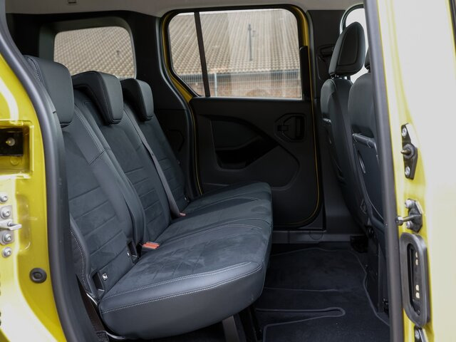 MERCEDES-BENZ T 180 Progressive,AHK,LED,Navi,Kamera,Tempomat... - Transport persoane: Foto 2 MERCEDES-BENZ T 180 Progressive,AHK,LED,Navi,Kamera,Tempomat... - Transport persoane: Foto 2