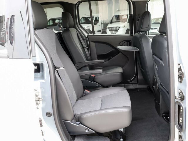 MERCEDES-BENZ T 180 Progressive,AMF Rollstuhlrampe,LED,Navi... - Transport persoane: Foto 3 MERCEDES-BENZ T 180 Progressive,AMF Rollstuhlrampe,LED,Navi... - Transport persoane: Foto 3