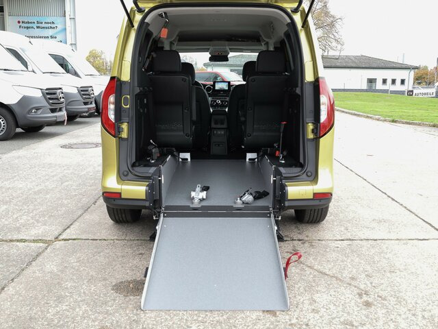 MERCEDES-BENZ T 180 Progressive,AMF Rollstuhlrampe,LED,Navi... - Transport persoane: Foto 2 MERCEDES-BENZ T 180 Progressive,AMF Rollstuhlrampe,LED,Navi... - Transport persoane: Foto 2