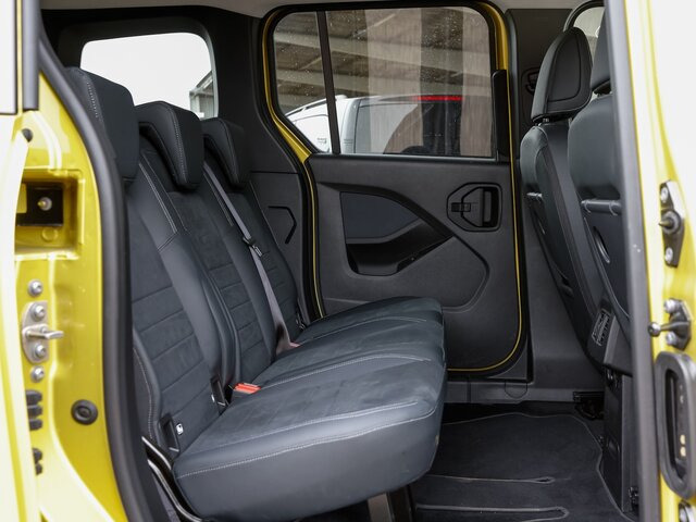 MERCEDES-BENZ T 180 Progressive,MBUX,LED,Navi,Kamera,Tempomat... - Transport persoane: Foto 2 MERCEDES-BENZ T 180 Progressive,MBUX,LED,Navi,Kamera,Tempomat... - Transport persoane: Foto 2