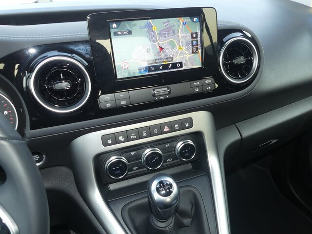 MERCEDES-BENZ T 180 Progressive,MBUX,LED,Navi,Kamera,Tempomat... - Transport persoane: Foto 5 MERCEDES-BENZ T 180 Progressive,MBUX,LED,Navi,Kamera,Tempomat... - Transport persoane: Foto 5