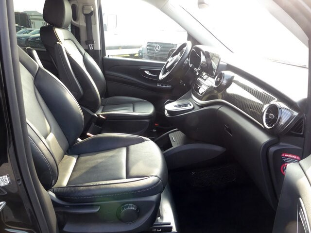 MERCEDES-BENZ V 300 Edition Extralang,2xSchiebetür el,8Sitzer - Microbuz, Transport persoane: Foto 3 MERCEDES-BENZ V 300 Edition Extralang,2xSchiebetür el,8Sitzer - Microbuz, Transport persoane: Foto 3
