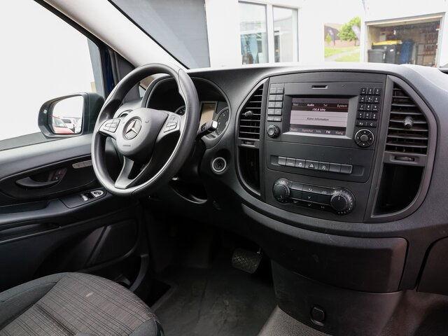 MERCEDES-BENZ Vito 114 TourerPro,Allrad,Automatik,8Sitzer - Transport persoane: Foto 4 MERCEDES-BENZ Vito 114 TourerPro,Allrad,Automatik,8Sitzer - Transport persoane: Foto 4