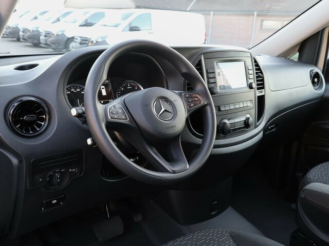 MERCEDES-BENZ Vito 114 TourerPro,Extralang,8Sitzer,Automatik... - Transport persoane: Foto 5 MERCEDES-BENZ Vito 114 TourerPro,Extralang,8Sitzer,Automatik... - Transport persoane: Foto 5