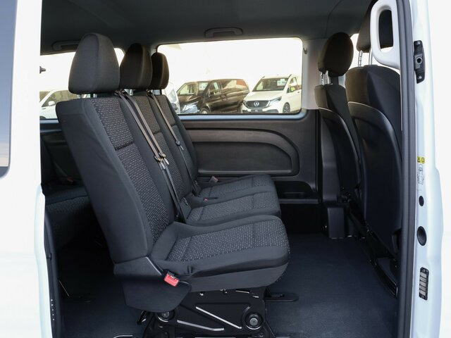 MERCEDES-BENZ Vito 114 TourerPro,Extralang,8Sitzer,Automatik... - Transport persoane: Foto 2 MERCEDES-BENZ Vito 114 TourerPro,Extralang,8Sitzer,Automatik... - Transport persoane: Foto 2
