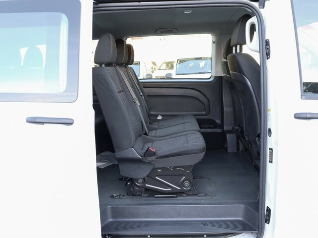 MERCEDES-BENZ Vito 114 TourerPro,Extralang,8Sitzer,Automatik... - Transport persoane: Foto 2 MERCEDES-BENZ Vito 114 TourerPro,Extralang,8Sitzer,Automatik... - Transport persoane: Foto 2