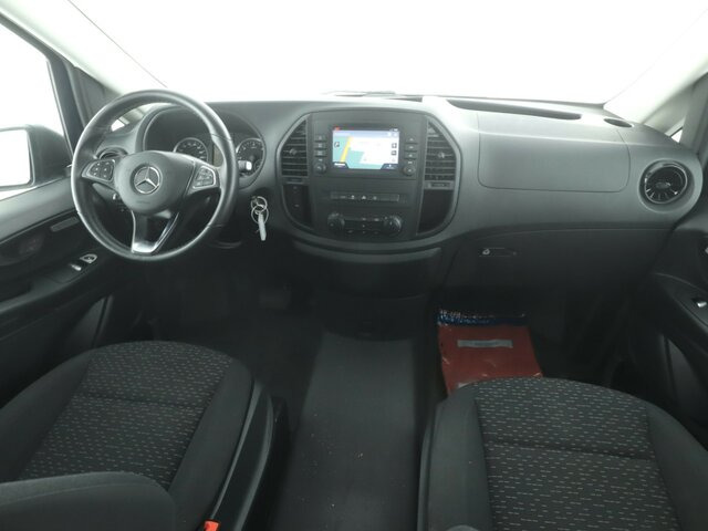 MERCEDES-BENZ Vito 114 TourerPro,Extralang,8Sitzer,Automatik... - Transport persoane: Foto 2 MERCEDES-BENZ Vito 114 TourerPro,Extralang,8Sitzer,Automatik... - Transport persoane: Foto 2