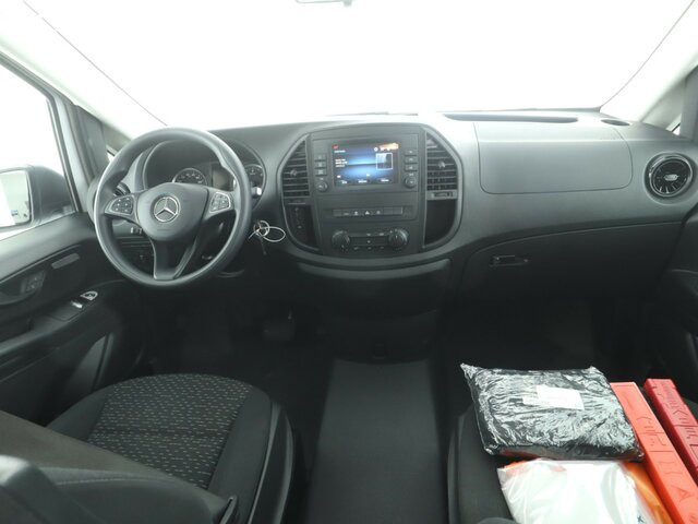 MERCEDES-BENZ Vito 114 TourerPro,Extralang,8Sitzer,Automatik... - Microbuz, Transport persoane: Foto 2 MERCEDES-BENZ Vito 114 TourerPro,Extralang,8Sitzer,Automatik... - Microbuz, Transport persoane: Foto 2