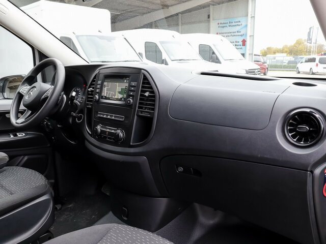 MERCEDES-BENZ Vito 114 TourerPro,Extralang,AMF Rollstuhlrampe... - Transport persoane: Foto 4 MERCEDES-BENZ Vito 114 TourerPro,Extralang,AMF Rollstuhlrampe... - Transport persoane: Foto 4