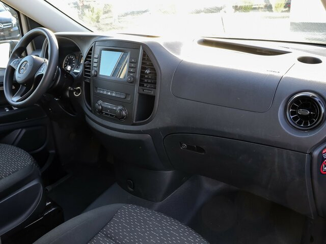 MERCEDES-BENZ Vito 114 TourerPro,lang,Automatik,8Sitze,Kamera... - Microbuz, Transport persoane: Foto 4 MERCEDES-BENZ Vito 114 TourerPro,lang,Automatik,8Sitze,Kamera... - Microbuz, Transport persoane: Foto 4