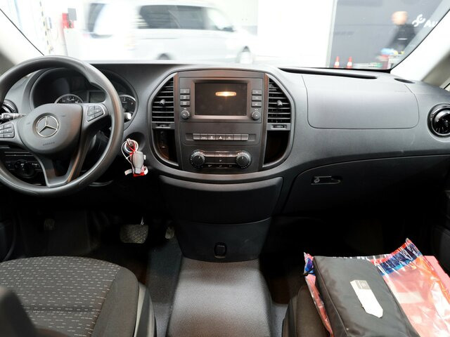 MERCEDES-BENZ Vito 114 TourerPro,lang,Automatik,8Sitze,Kamera... - Microbuz, Transport persoane: Foto 2 MERCEDES-BENZ Vito 114 TourerPro,lang,Automatik,8Sitze,Kamera... - Microbuz, Transport persoane: Foto 2
