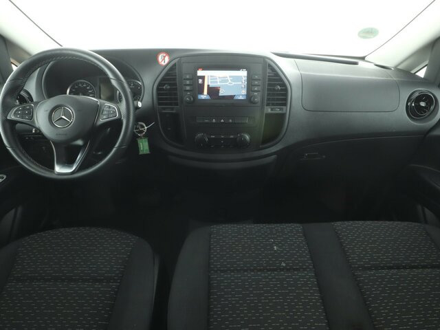 MERCEDES-BENZ Vito 116TourerPro ,Extralang,2xKlima,Kamera,AHK - Transport persoane: Foto 2 MERCEDES-BENZ Vito 116TourerPro ,Extralang,2xKlima,Kamera,AHK - Transport persoane: Foto 2