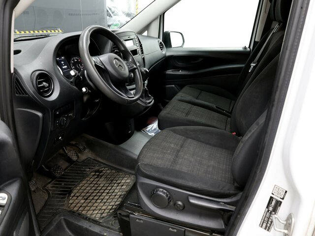 MERCEDES-BENZ Vito114CDI KA lang ,Klima,Sortimo Regal,AHK - Autoutilitară compactă: Foto 2 MERCEDES-BENZ Vito114CDI KA lang ,Klima,Sortimo Regal,AHK - Autoutilitară compactă: Foto 2