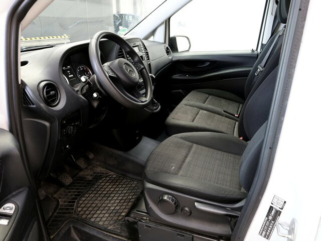 MERCEDES-BENZ Vito114CDI KA lang ,Klima,Sortimo Regalsystem... - Autoutilitară compactă: Foto 2 MERCEDES-BENZ Vito114CDI KA lang ,Klima,Sortimo Regalsystem... - Autoutilitară compactă: Foto 2