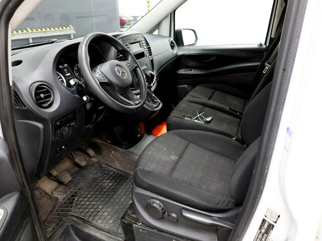 MERCEDES-BENZ Vito114CDI KA lang ,Klima,Sortimo Regalsystem... - Autoutilitară compactă: Foto 2 MERCEDES-BENZ Vito114CDI KA lang ,Klima,Sortimo Regalsystem... - Autoutilitară compactă: Foto 2