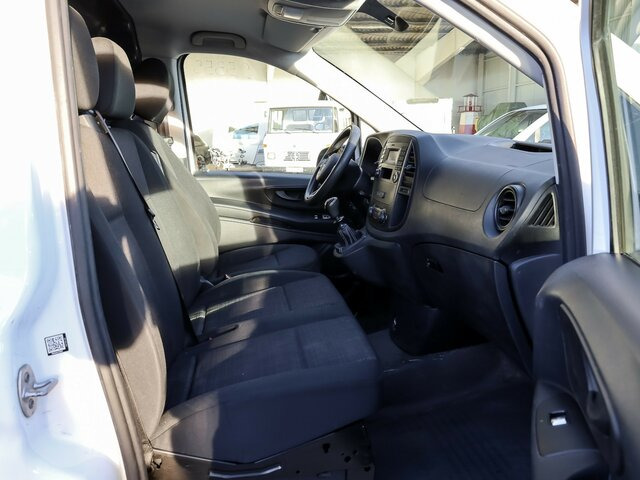 MERCEDES-BENZ Vito114CDI KA lang ,Klima,SortimoRegalsystem... - Autoutilitară compactă: Foto 5 MERCEDES-BENZ Vito114CDI KA lang ,Klima,SortimoRegalsystem... - Autoutilitară compactă: Foto 5