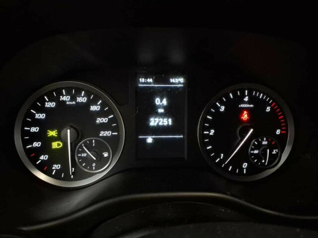 MERCEDES-BENZ Vito116CDI KA lang,Kamera,Klima,Tempomat... - Autoutilitară compactă: Foto 5 MERCEDES-BENZ Vito116CDI KA lang,Kamera,Klima,Tempomat... - Autoutilitară compactă: Foto 5