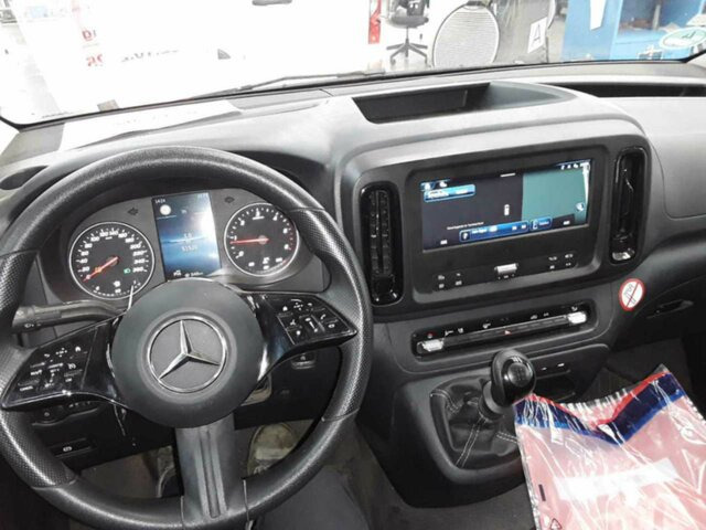 MERCEDES-BENZ Vito116CDI KA lang,Klima,Tempomat,Kamera... - Autoutilitară compactă: Foto 2 MERCEDES-BENZ Vito116CDI KA lang,Klima,Tempomat,Kamera... - Autoutilitară compactă: Foto 2