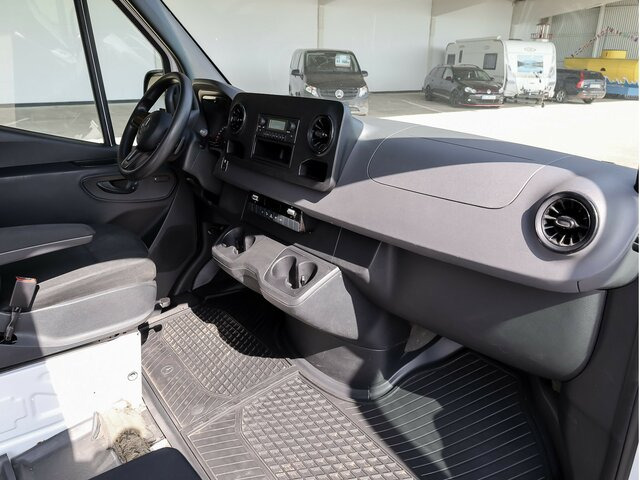 MERCEDES-BENZ eSprinter 312 Kasten FWD,3.924mm Radstand - Dubă, Autoutilitară electrică: Foto 5 MERCEDES-BENZ eSprinter 312 Kasten FWD,3.924mm Radstand - Dubă, Autoutilitară electrică: Foto 5