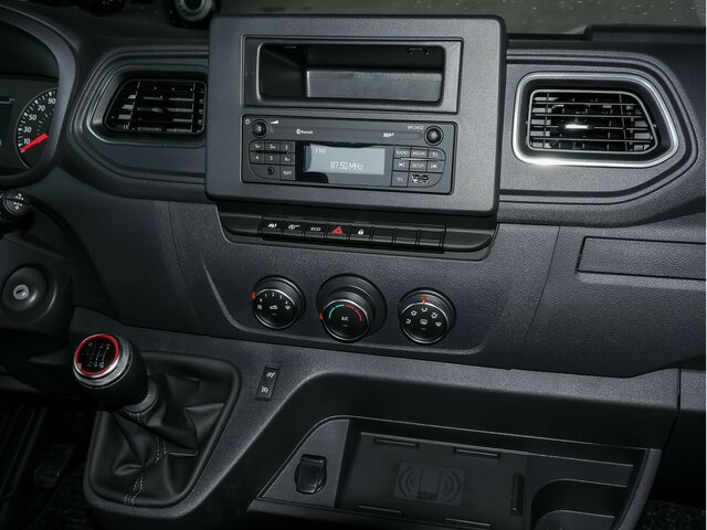 RENAULT Master Pritsche L4,3,5To,4200mm Ladefläche... - Autoutilitară cu platformă: Foto 3 RENAULT Master Pritsche L4,3,5To,4200mm Ladefläche... - Autoutilitară cu platformă: Foto 3