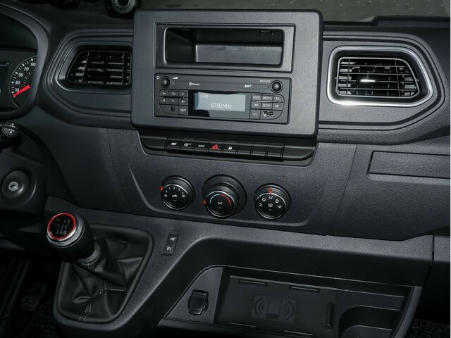 RENAULT Master Pritsche L4,3,5To,4200mm Ladefläche... - Autoutilitară cu platformă: Foto 3 RENAULT Master Pritsche L4,3,5To,4200mm Ladefläche... - Autoutilitară cu platformă: Foto 3