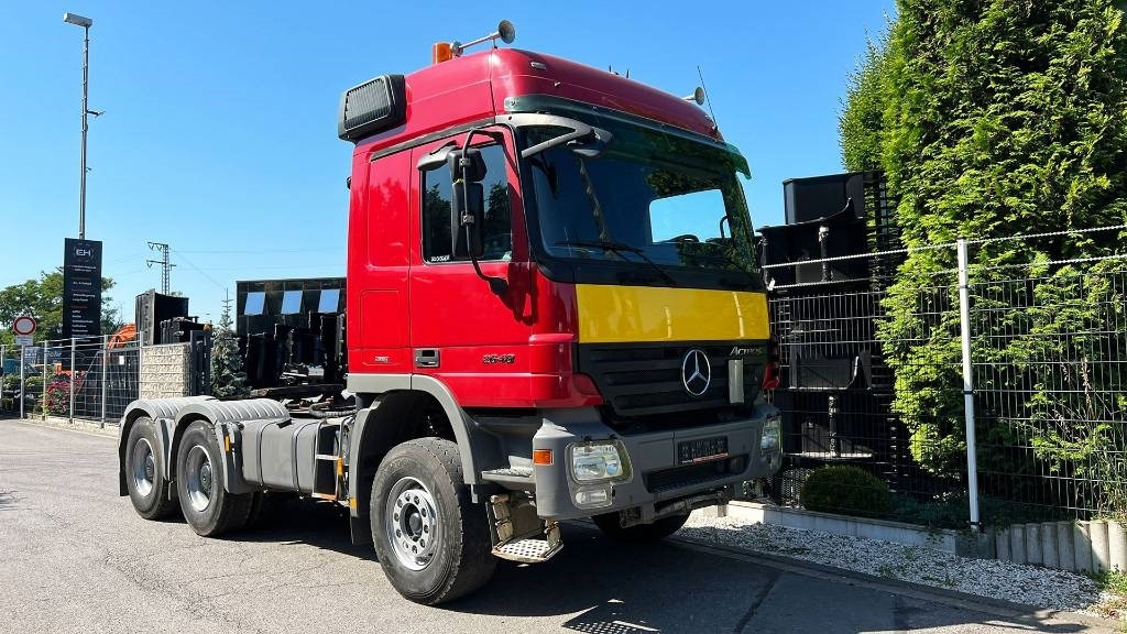 Mercedes-Benz Actros 2648 6x4 1 Hand Kipphydraulik Klima - Cap tractor: Foto 4 Mercedes-Benz Actros 2648 6x4 1 Hand Kipphydraulik Klima - Cap tractor: Foto 4