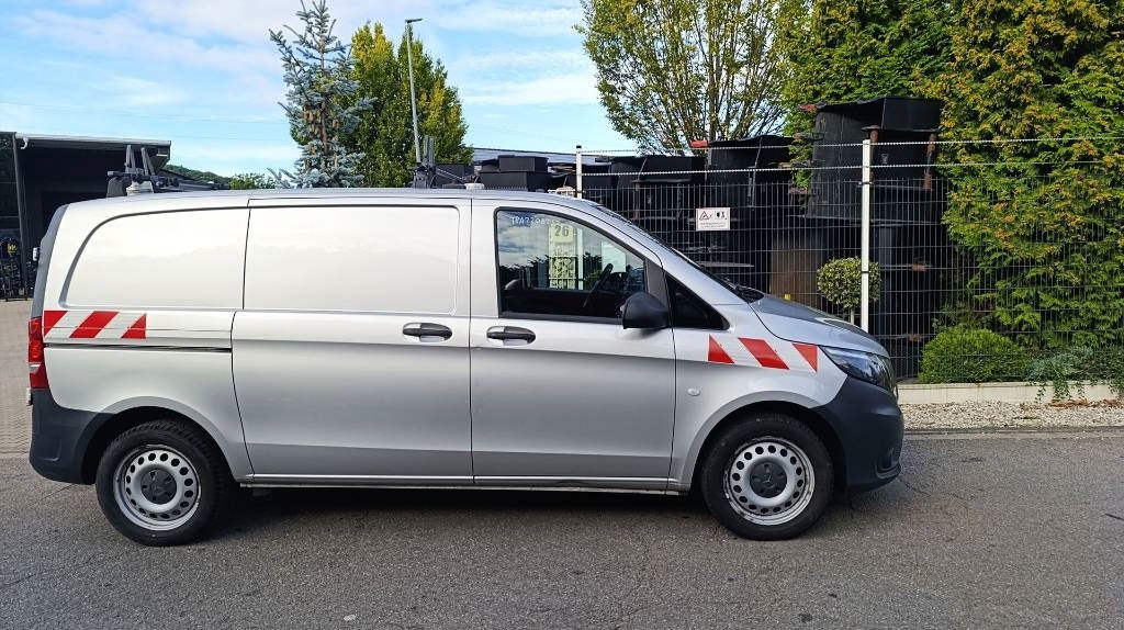 Mercedes-Benz Vito 114 CDI Allrad-Werkstattschränke-Standheizung - Autoutilitară box: Foto 2 Mercedes-Benz Vito 114 CDI Allrad-Werkstattschränke-Standheizung - Autoutilitară box: Foto 2