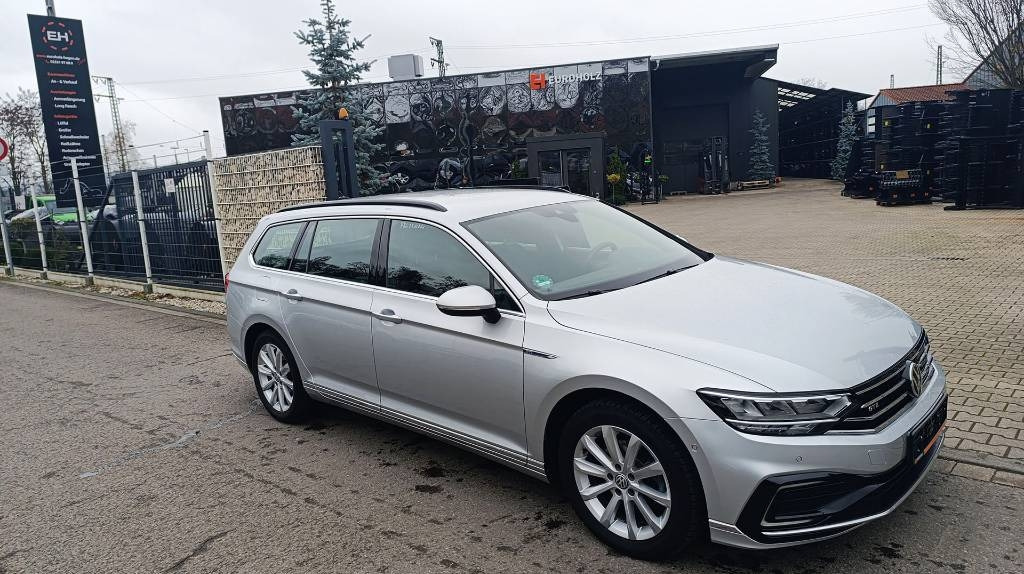 Volkswagen Passat GTE 1.4 TSI DSG GTE Plug-in-Hybrid 1. Hand - Automobil: Foto 1 Volkswagen Passat GTE 1.4 TSI DSG GTE Plug-in-Hybrid 1. Hand - Automobil: Foto 1