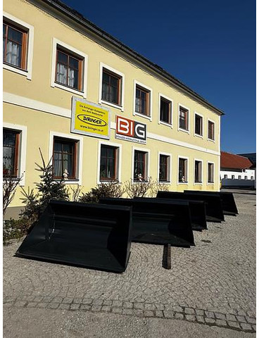 Big Volumenschaufel 200 cm mit JCB 520-50 Aufnahme - Cupă: Foto 1 Big Volumenschaufel 200 cm mit JCB 520-50 Aufnahme - Cupă: Foto 1
