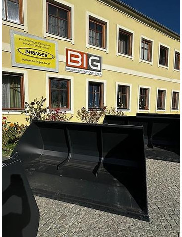 Big Volumenschaufel 250 cm mit Atlas Aufnahme - Cupă: Foto 1 Big Volumenschaufel 250 cm mit Atlas Aufnahme - Cupă: Foto 1