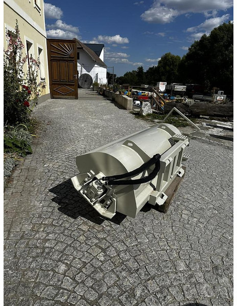 Cat LT18B TILLER - Maşină pentru prelucrarea solului: Foto 3 Cat LT18B TILLER - Maşină pentru prelucrarea solului: Foto 3