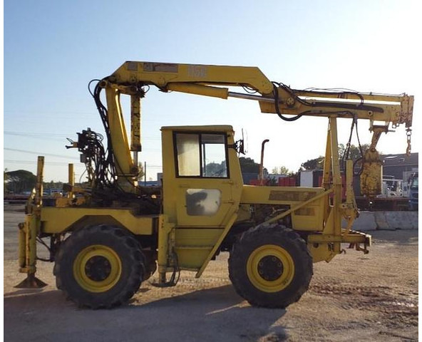 Tractor agricol Mercedes-Benz MB Trac-800 Traktor: Foto 18 Tractor agricol Mercedes-Benz MB Trac-800 Traktor: Foto 18