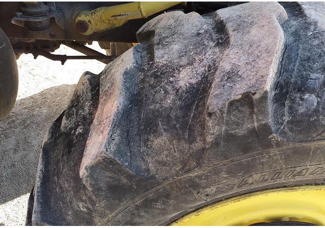 Tractor agricol Mercedes-Benz MB Trac-800 Traktor: Foto 15 Tractor agricol Mercedes-Benz MB Trac-800 Traktor: Foto 15