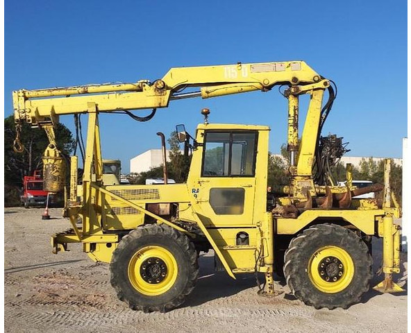 Tractor agricol Mercedes-Benz MB Trac-800 Traktor: Foto 17 Tractor agricol Mercedes-Benz MB Trac-800 Traktor: Foto 17