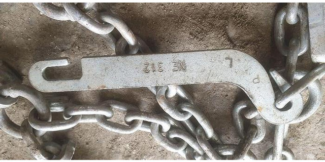 Schneeketten, Eisketten passend zu 20 & 24 Zoll Reifen - Anvelopă: Foto 5 Schneeketten, Eisketten passend zu 20 & 24 Zoll Reifen - Anvelopă: Foto 5